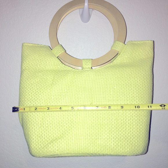 COPY - Yellow Tote Bag with Wooden Handles - Brand New - Perfect for Spring & B… - Picture 5 of 6